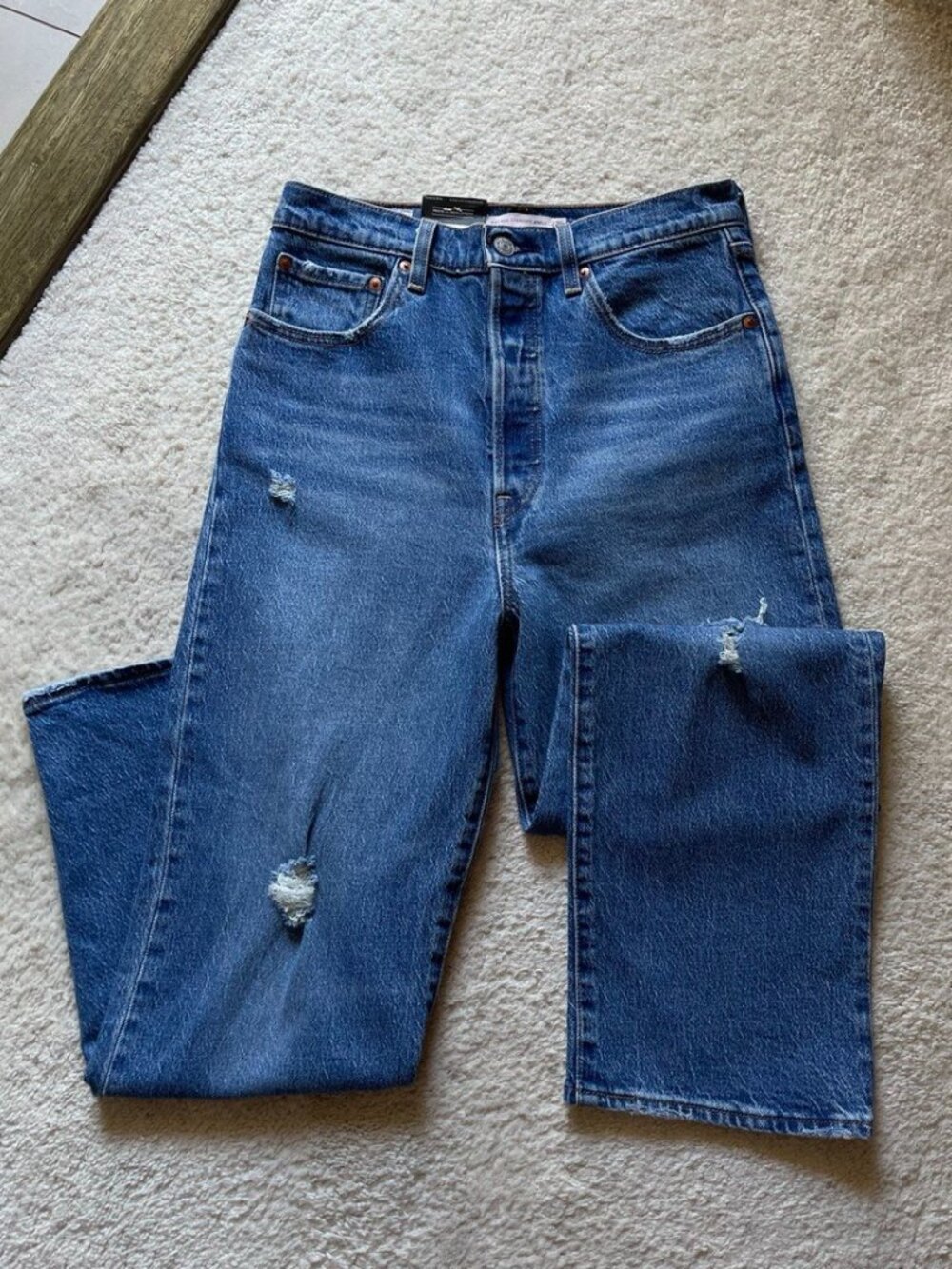 NWT Levi's Premium Ribcage Straight Ankle Distressed Women's Jeans Size 28/27